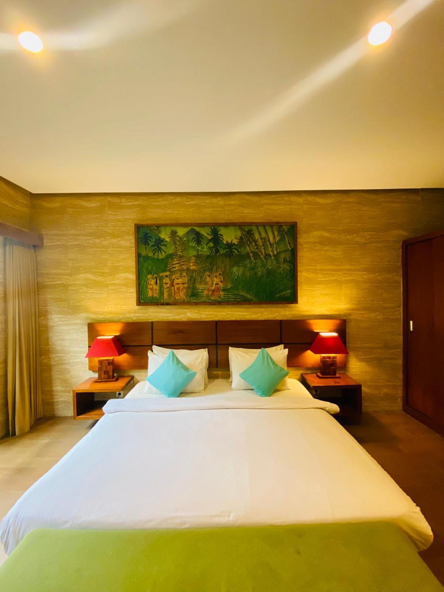 The Green Zhurga Suite Kerobokan  Exterior photo