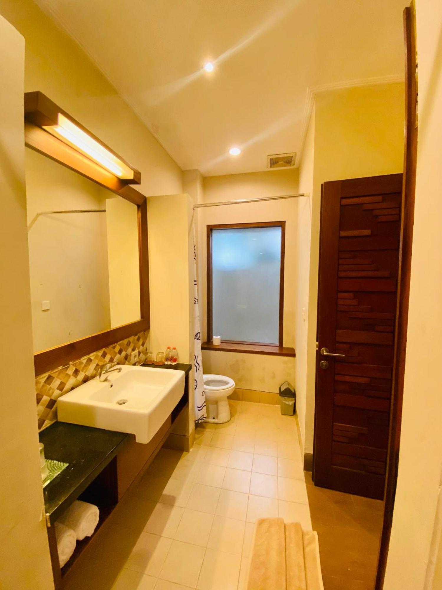 The Green Zhurga Suite Kerobokan  Exterior photo