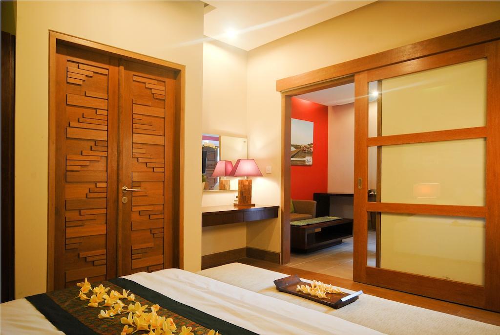 The Green Zhurga Suite Kerobokan  Room photo