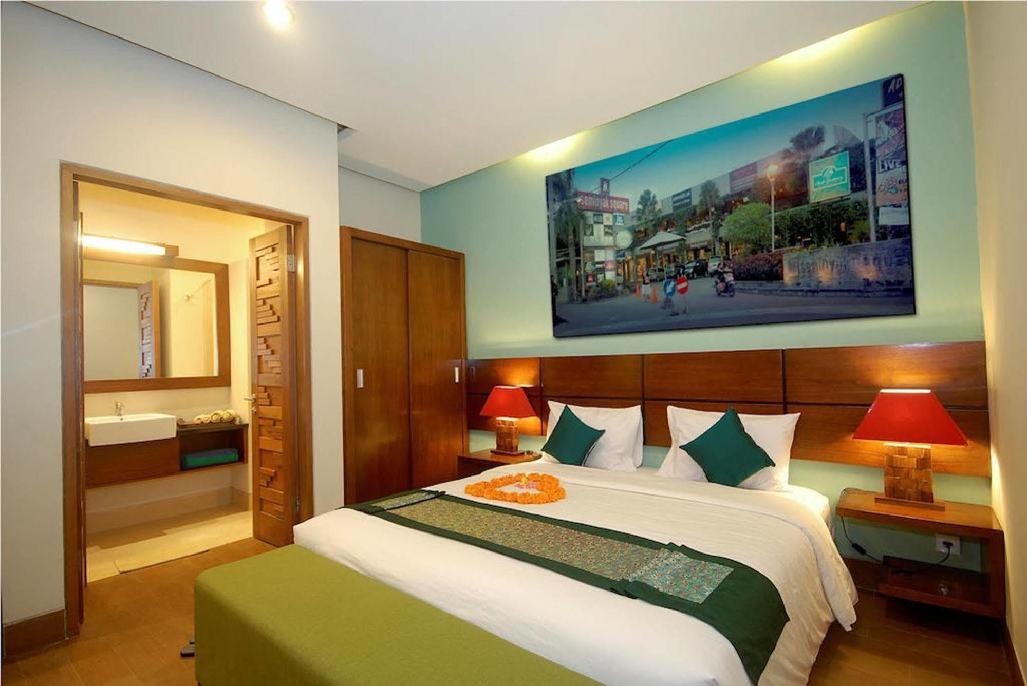 The Green Zhurga Suite Kerobokan  Exterior photo